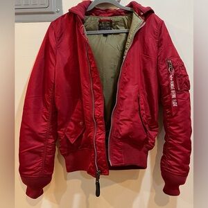 Alpha Industries MA-1 NATUS COLOR: RED/VNTG OLIVE LINING